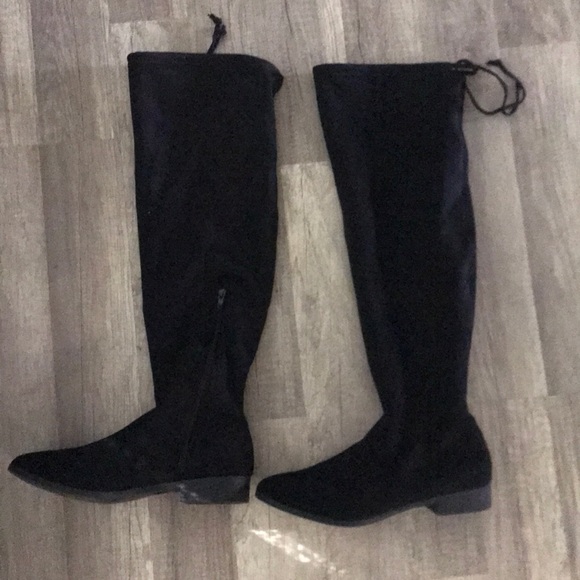 Boots - Picture 1 of 2
